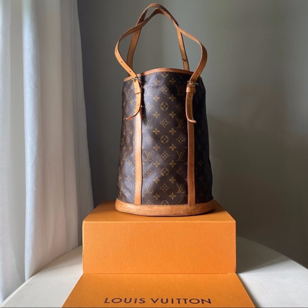 Louis Vuitton - Bucket GM